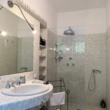 Apartment De Hura *